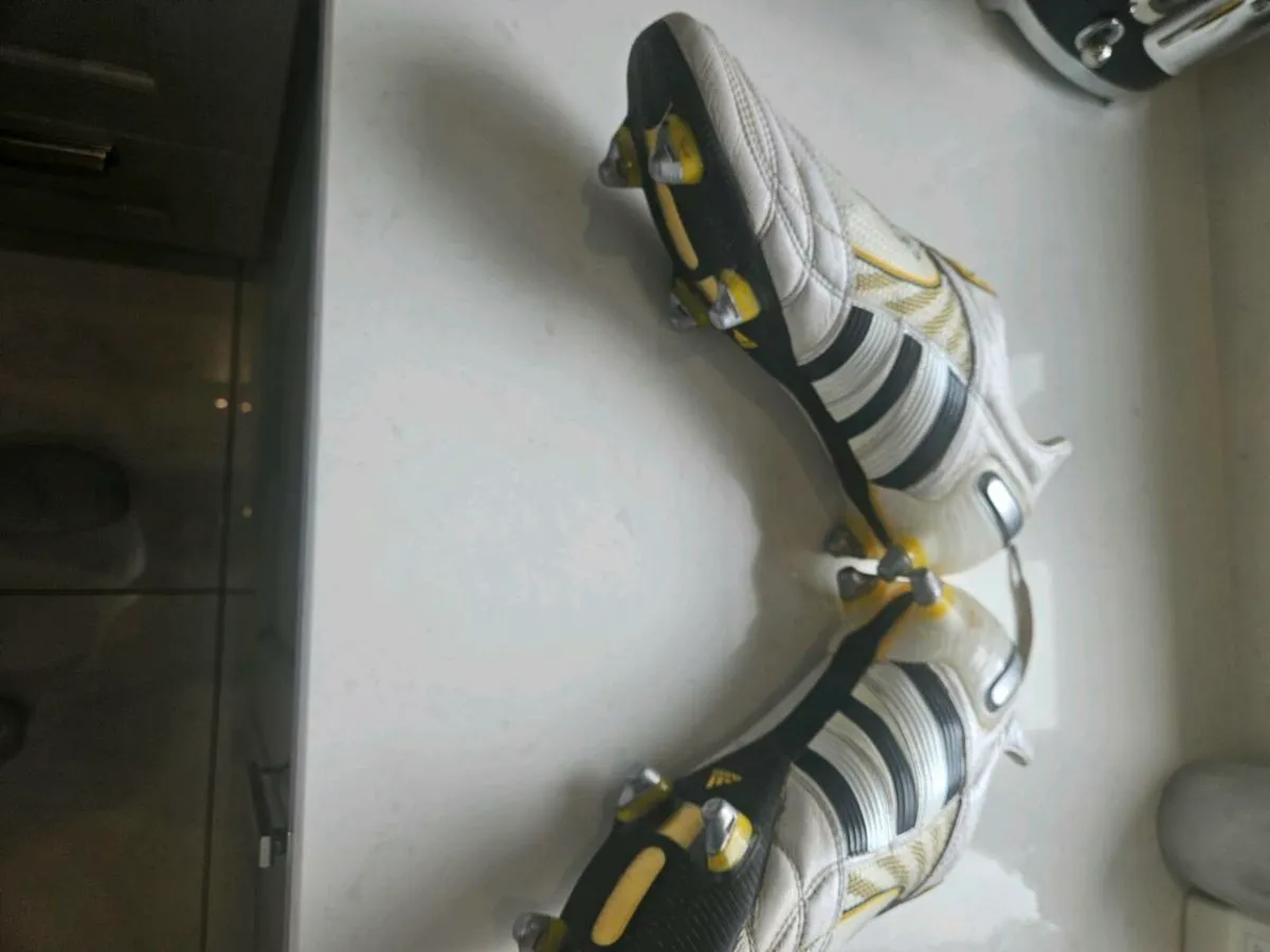 Adidas predator x football boots size 9 - Image 2
