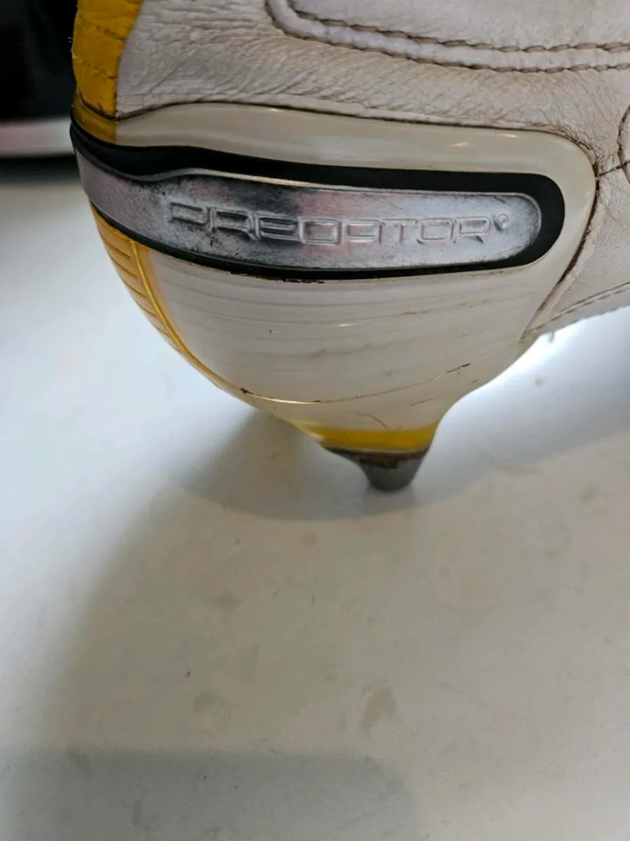 Adidas predator x football boots size 9 - Image 4