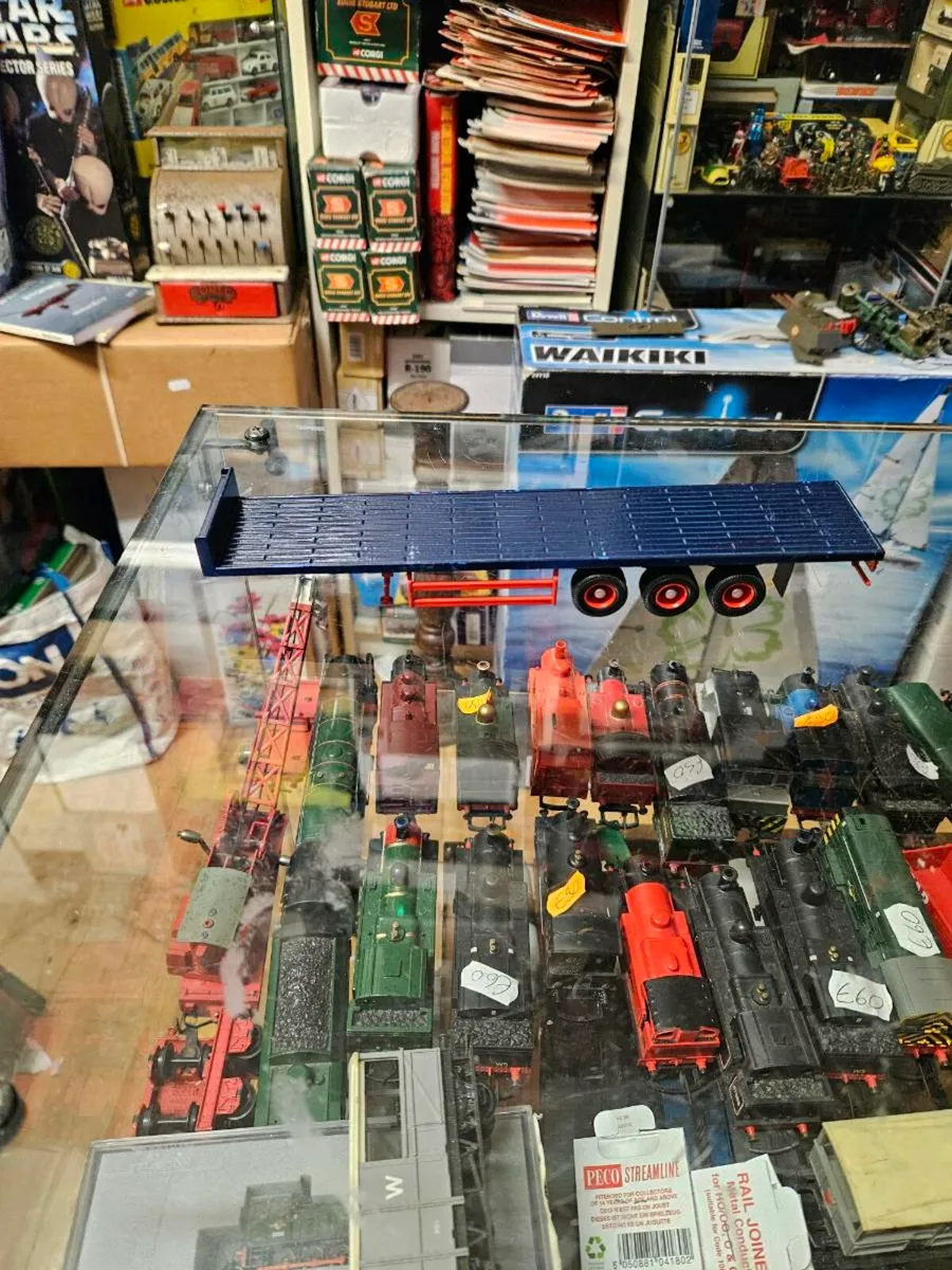 Corgi Trailer - Image 1