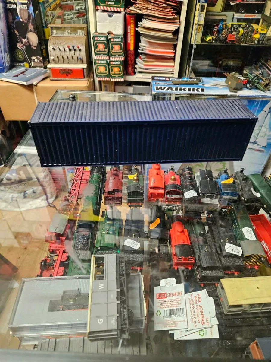 Corgi Container - Image 3
