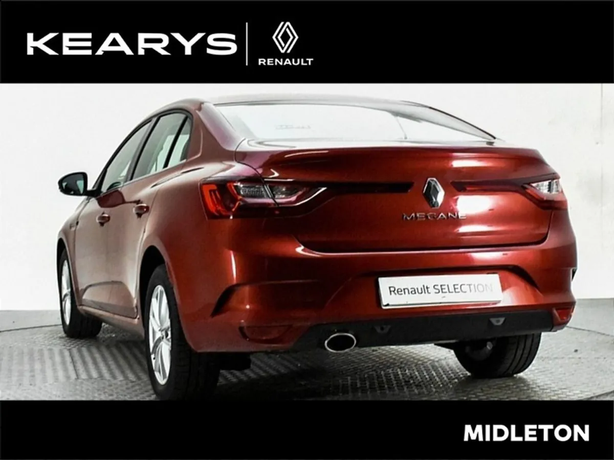 Renault Megane 1.3 TCe 140 GPF Play. Very Low Kms - Image 2