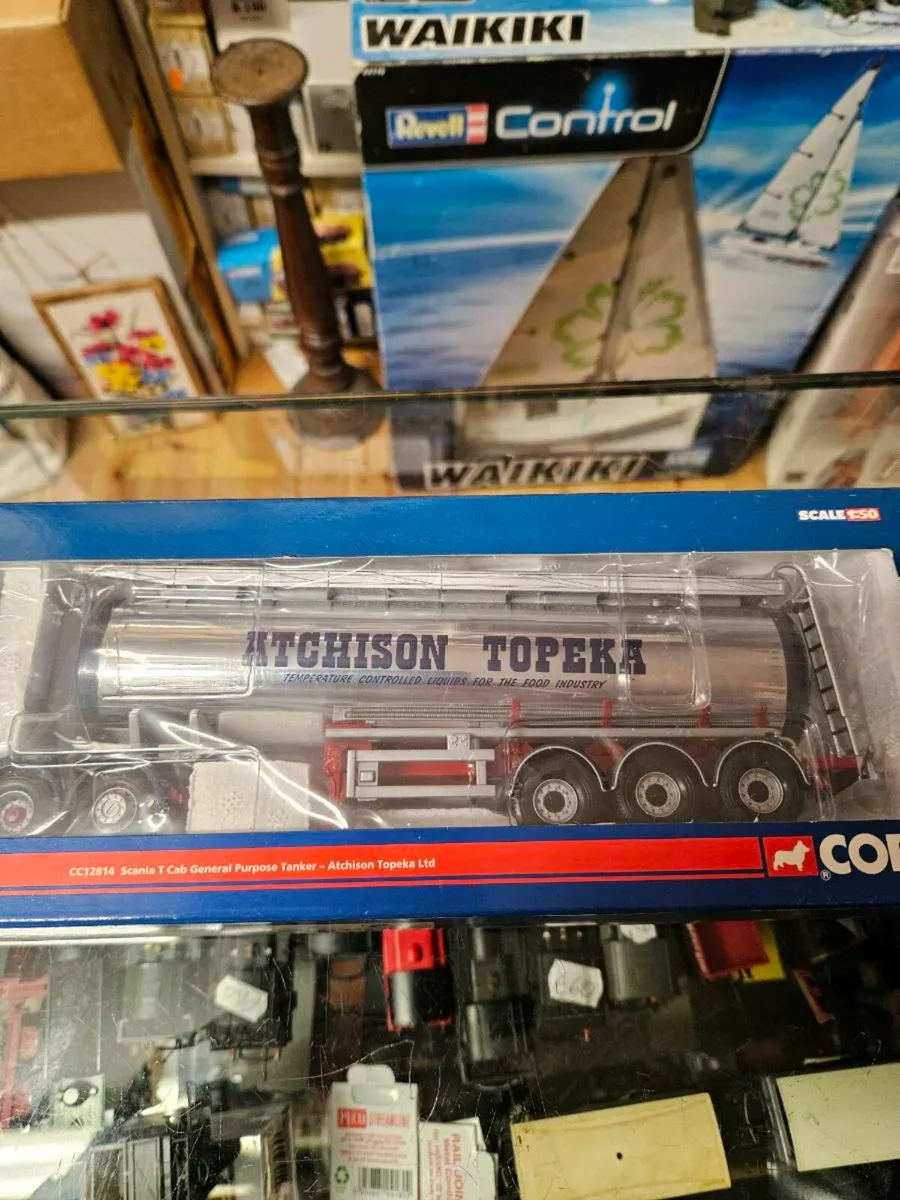 Corgi Scania T Cab with Tanker Trailer 1.50 - Image 4