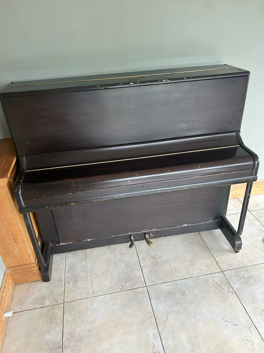 Piano - Image 2