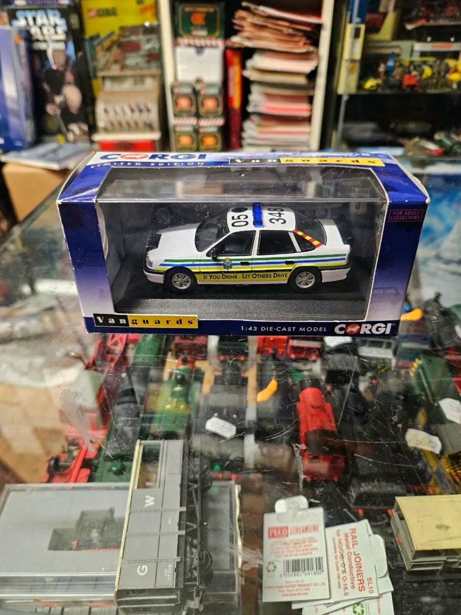 Corgi Police Car - Image 1