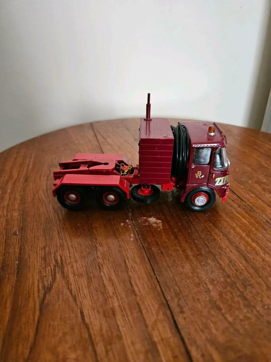 Corgi Circus Code3 Truck 1.50 - Image 3