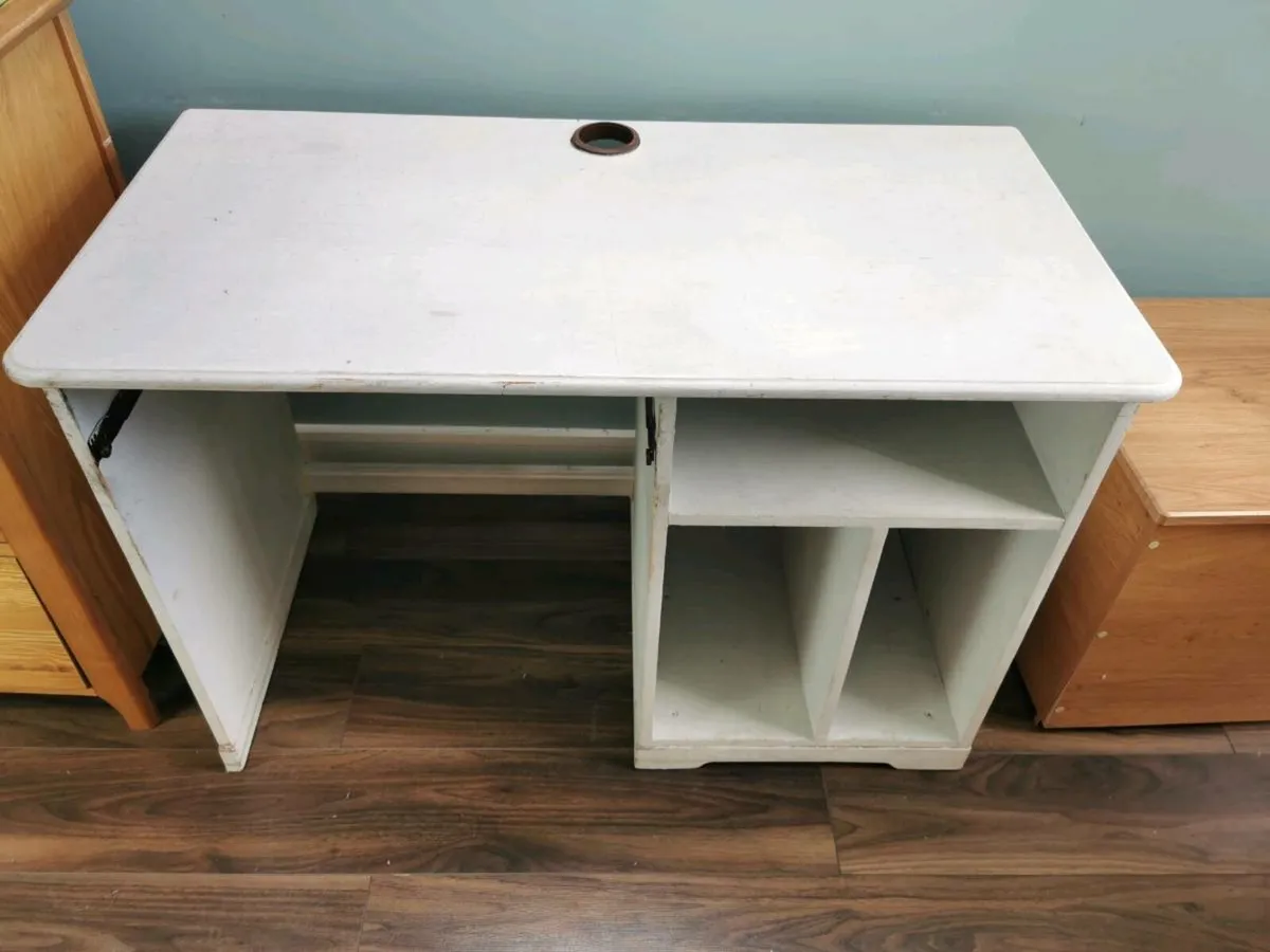 Sturdy hard wood desk - Image 1