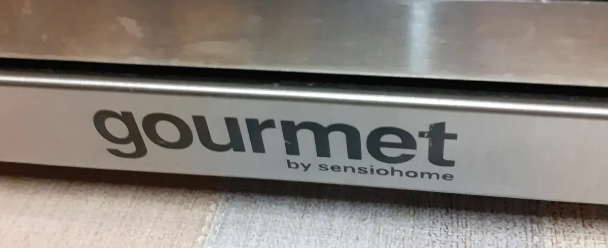 Gourmet Buffet Station & Plate Warmer - Image 1