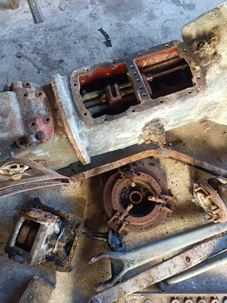 Ferguson 20 TVO parts - Image 3