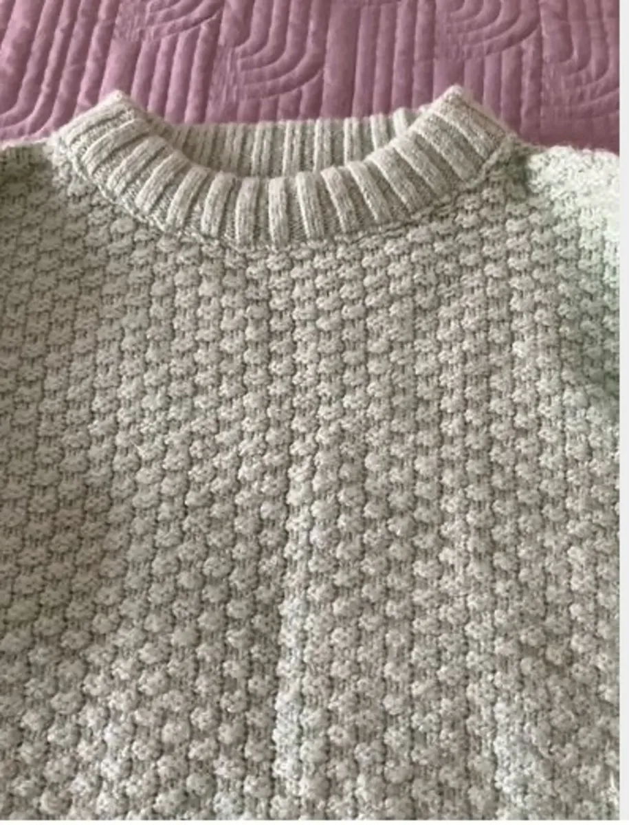 Stradavarious Jumper Size M - Image 4
