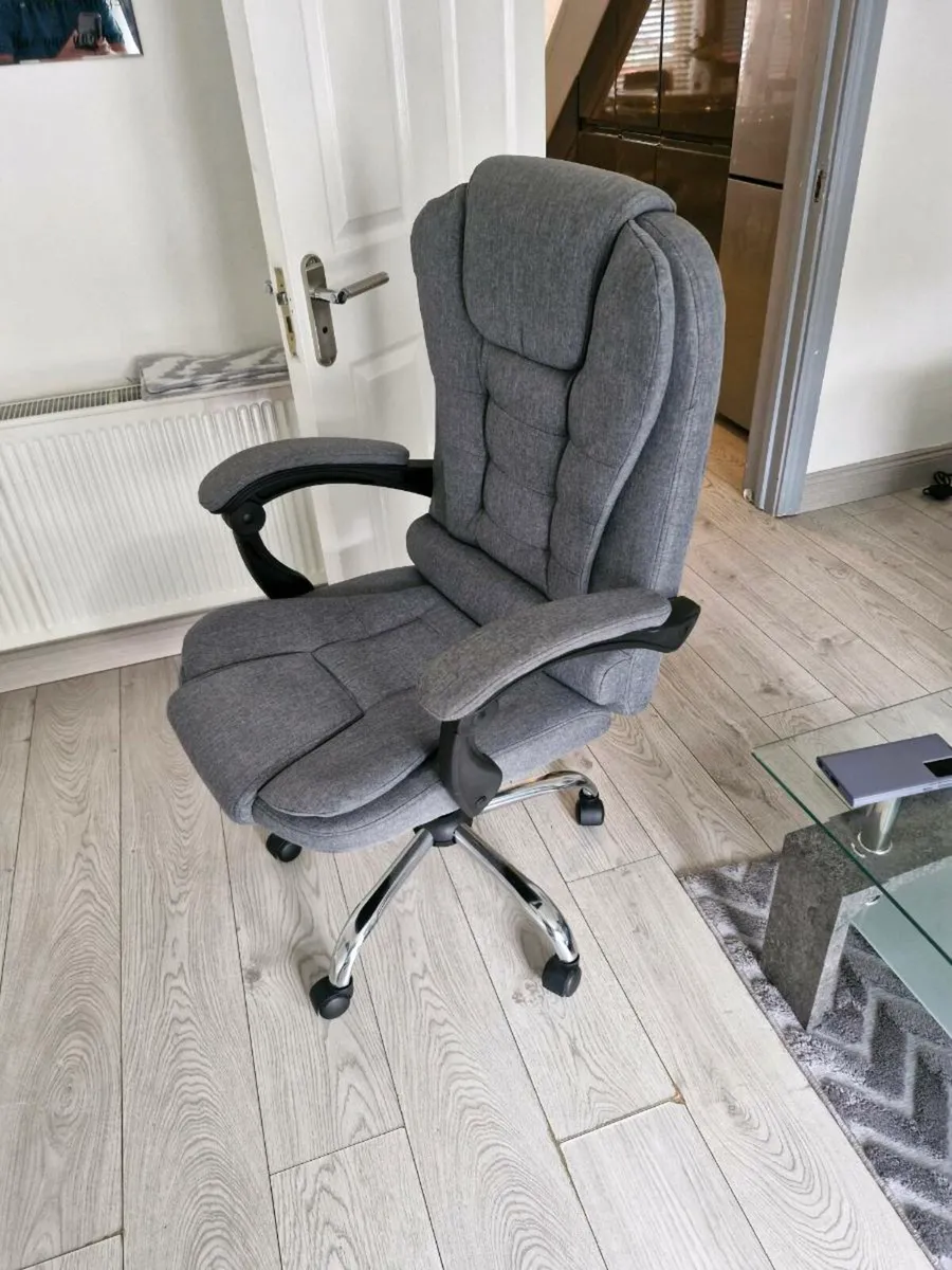 Office chair - Image 1