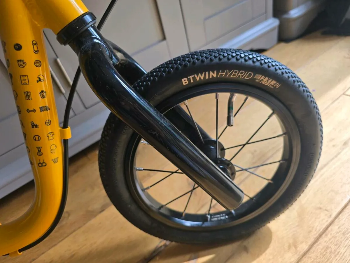 BTWIN balance bike - Image 2