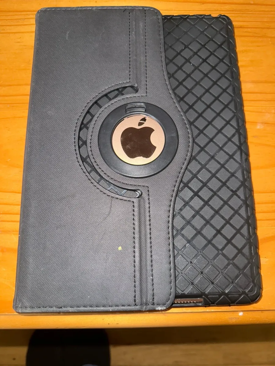 Apple iPad 6th generation - Image 4