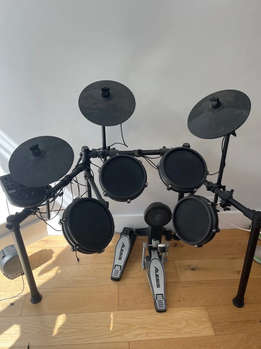 Alesis nitro drum kit - Image 2