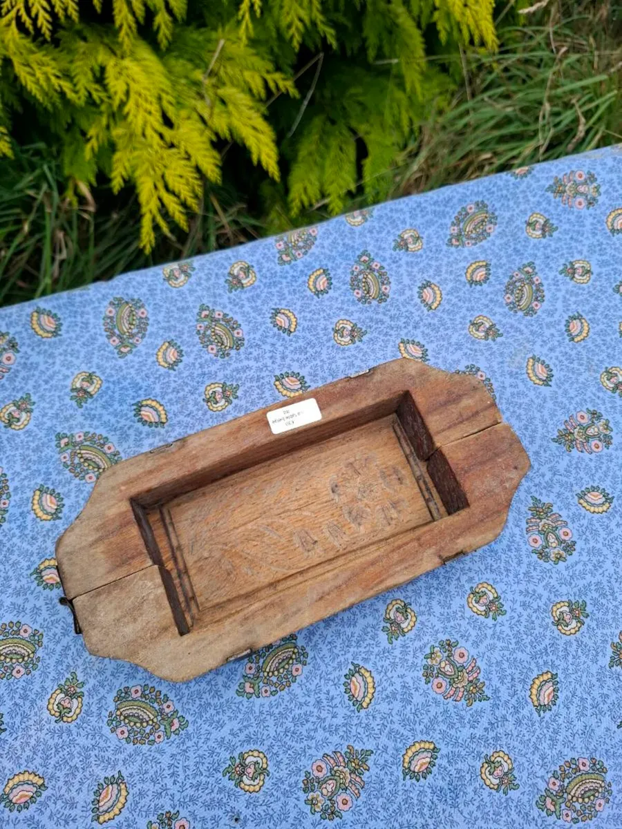 Floral wood antique butter mold postage possible - Image 2