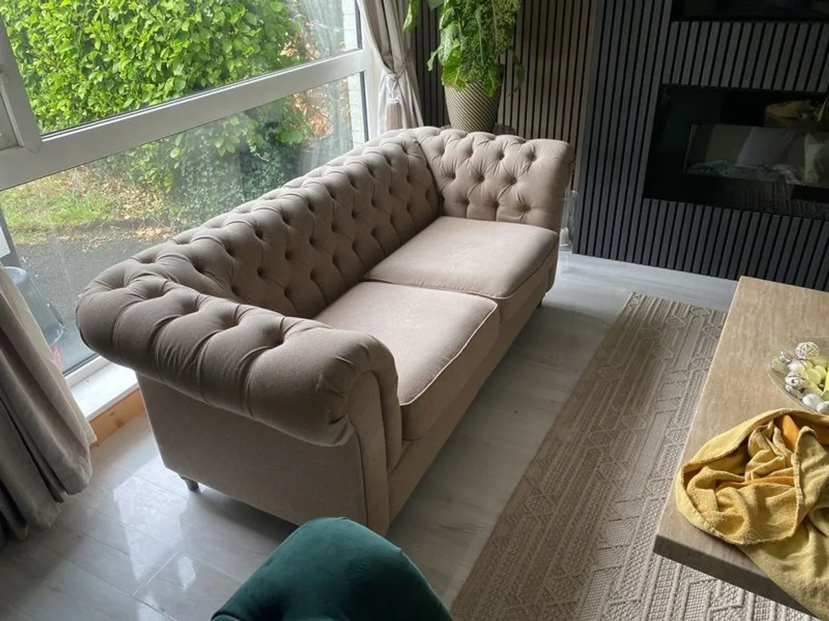 2 x oatmeal chesterfield sofas - Image 3