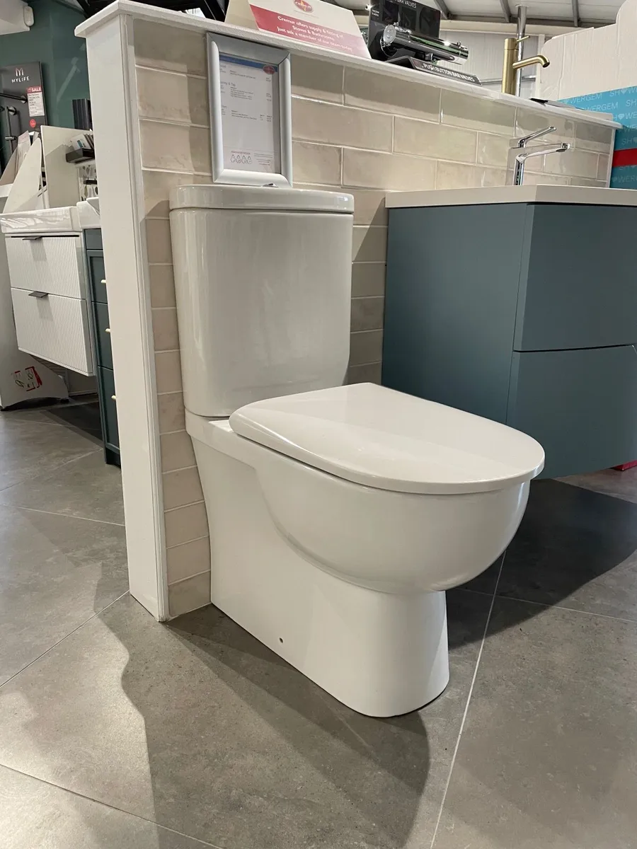 Ex-Display SIGMA Fully Shrouded Close Coupled WC - Image 1