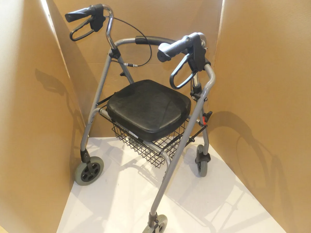 Mobility Rollator Walker + storage, brakes - Image 2