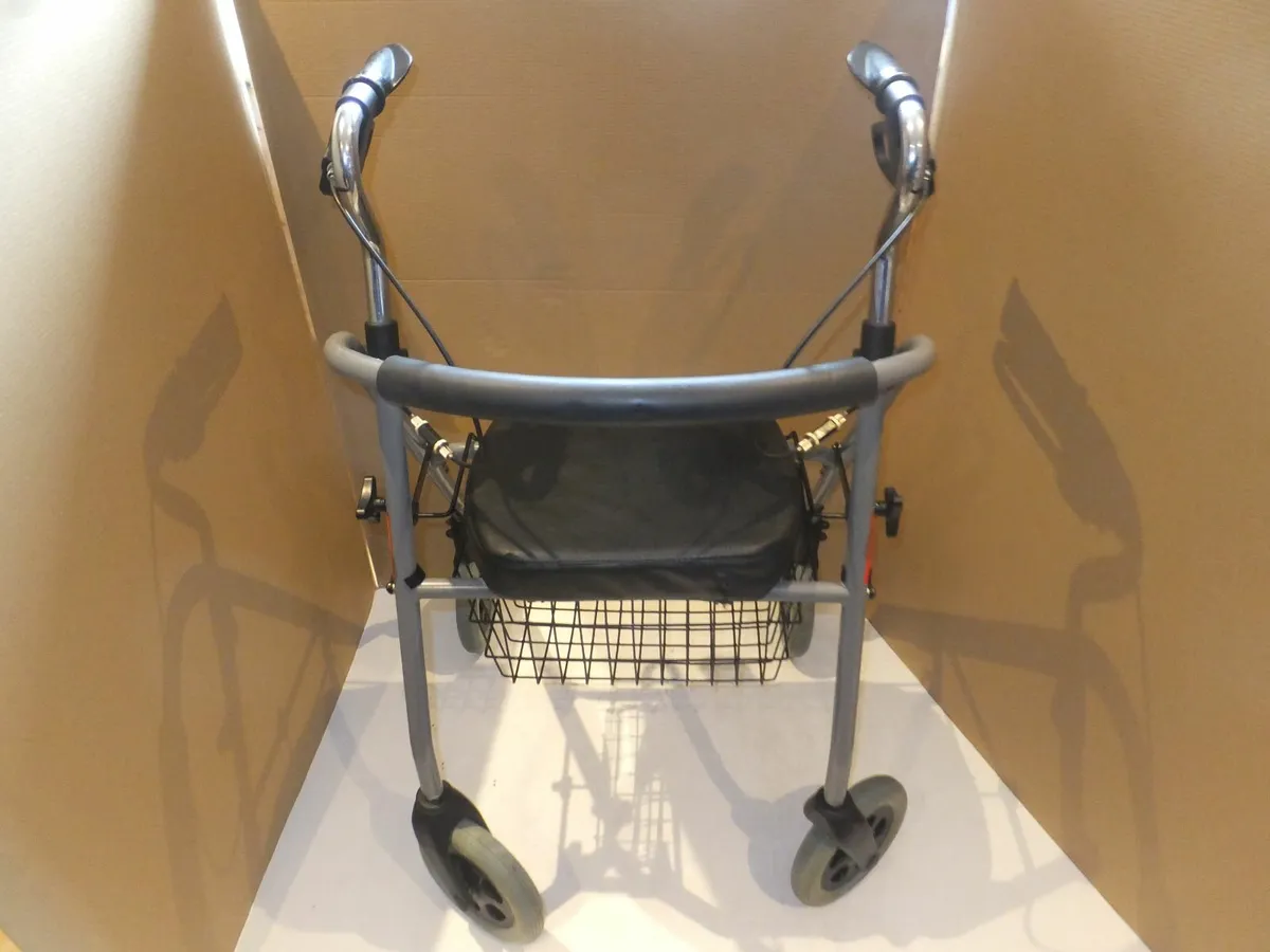 Mobility Rollator Walker + storage, brakes - Image 4
