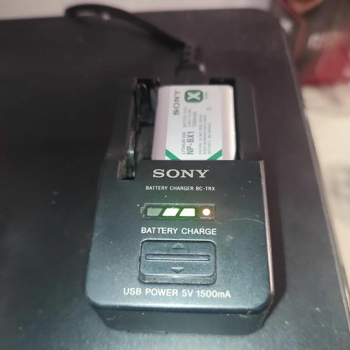 Sony Battery Charger BC-TRX And Sony Battery NP-BX - Image 3