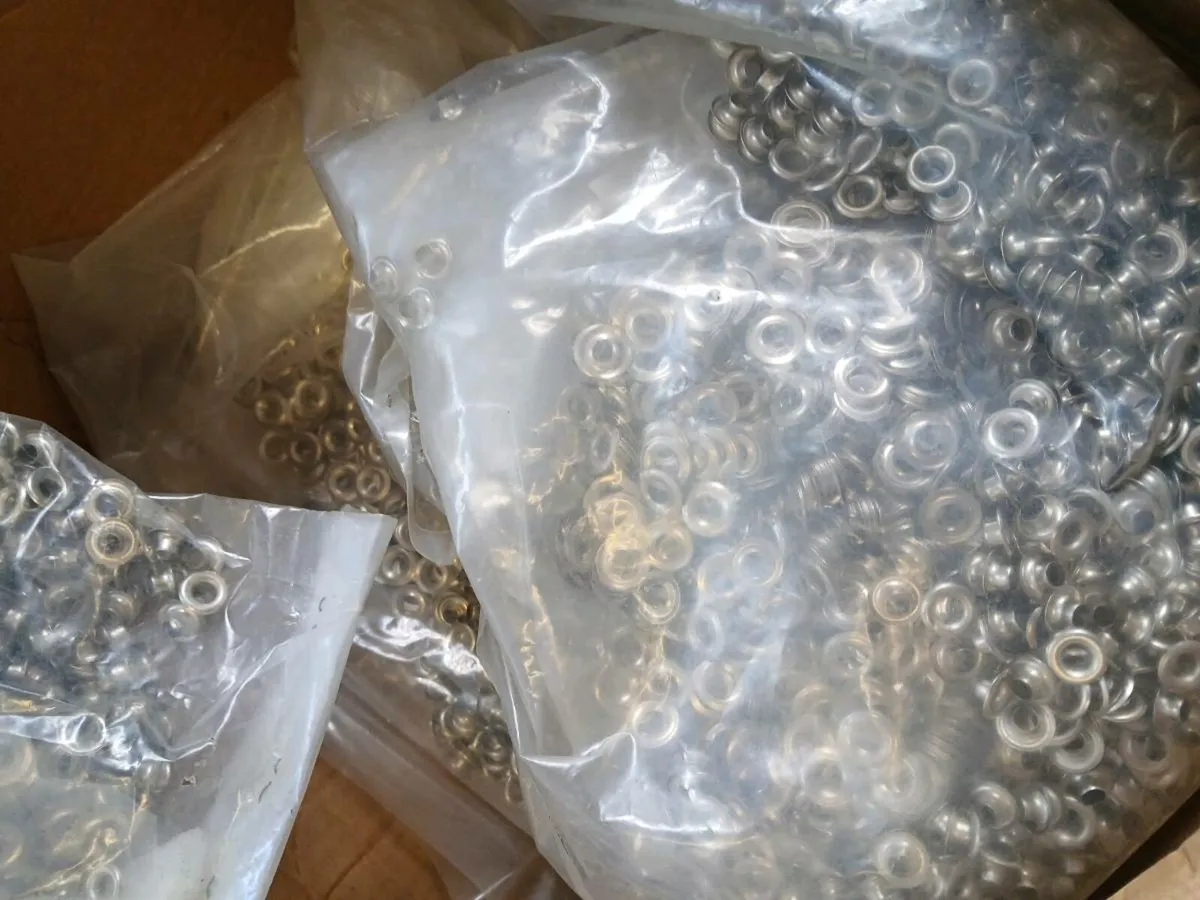 4320 Small Sail Eyelets, Job lot, bargain - Image 1