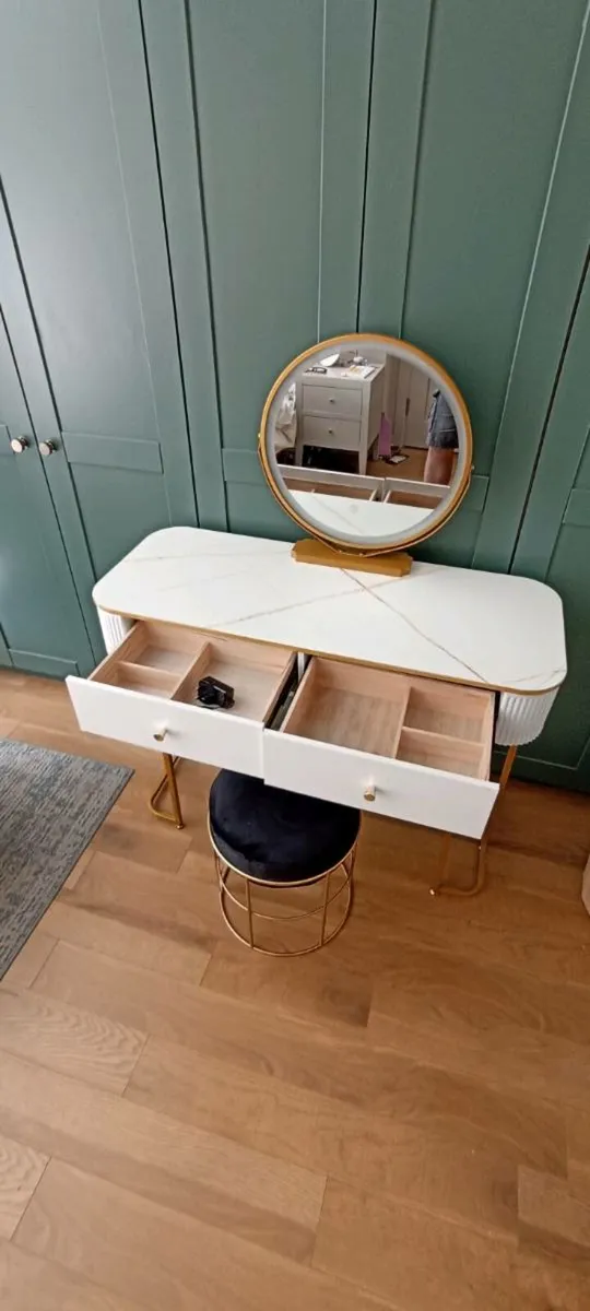 Dressing table set - Image 2