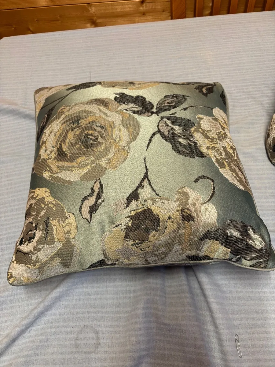Cushions - Image 2