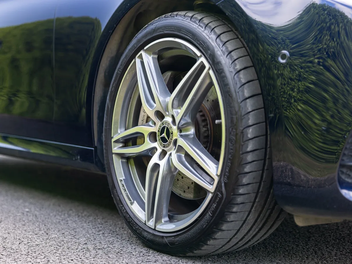 201 Mercedes Benz e400 - Image 3