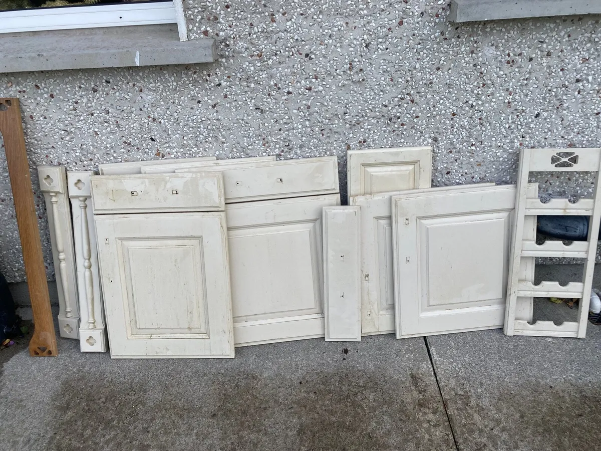 Kitchen doors and headboard - Image 2