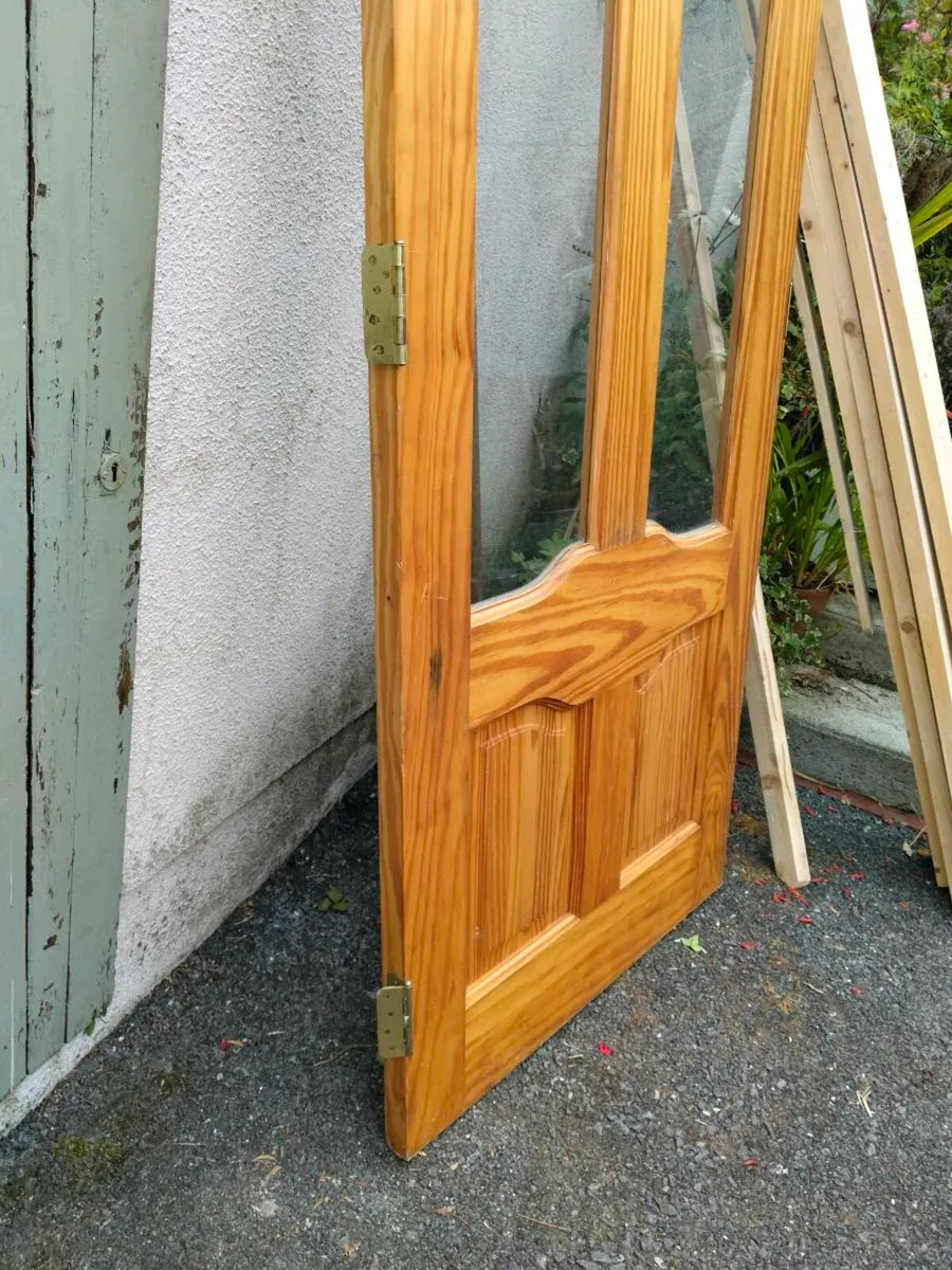 1 pine solid door with glass - Image 2