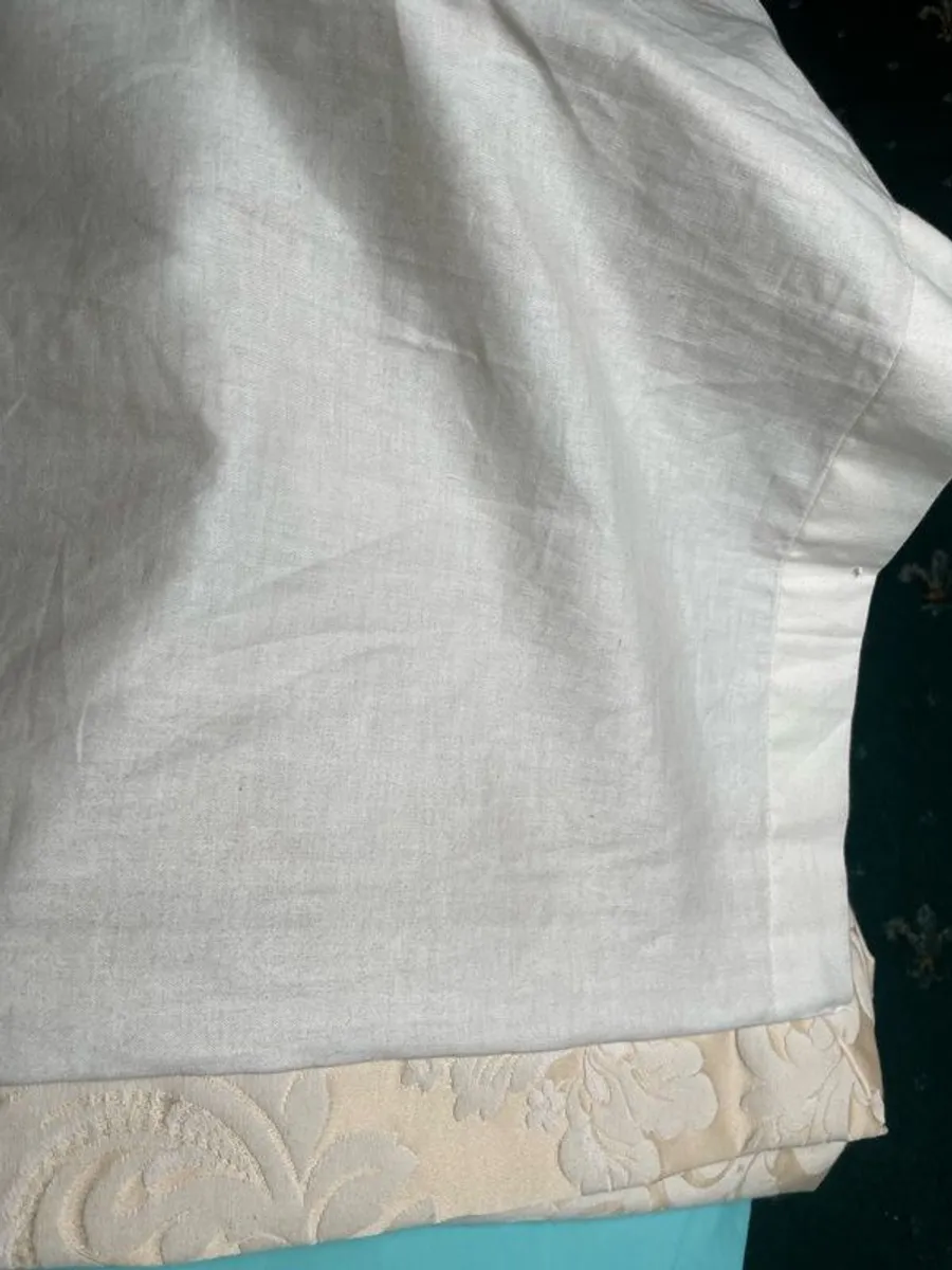 curtains - Image 2