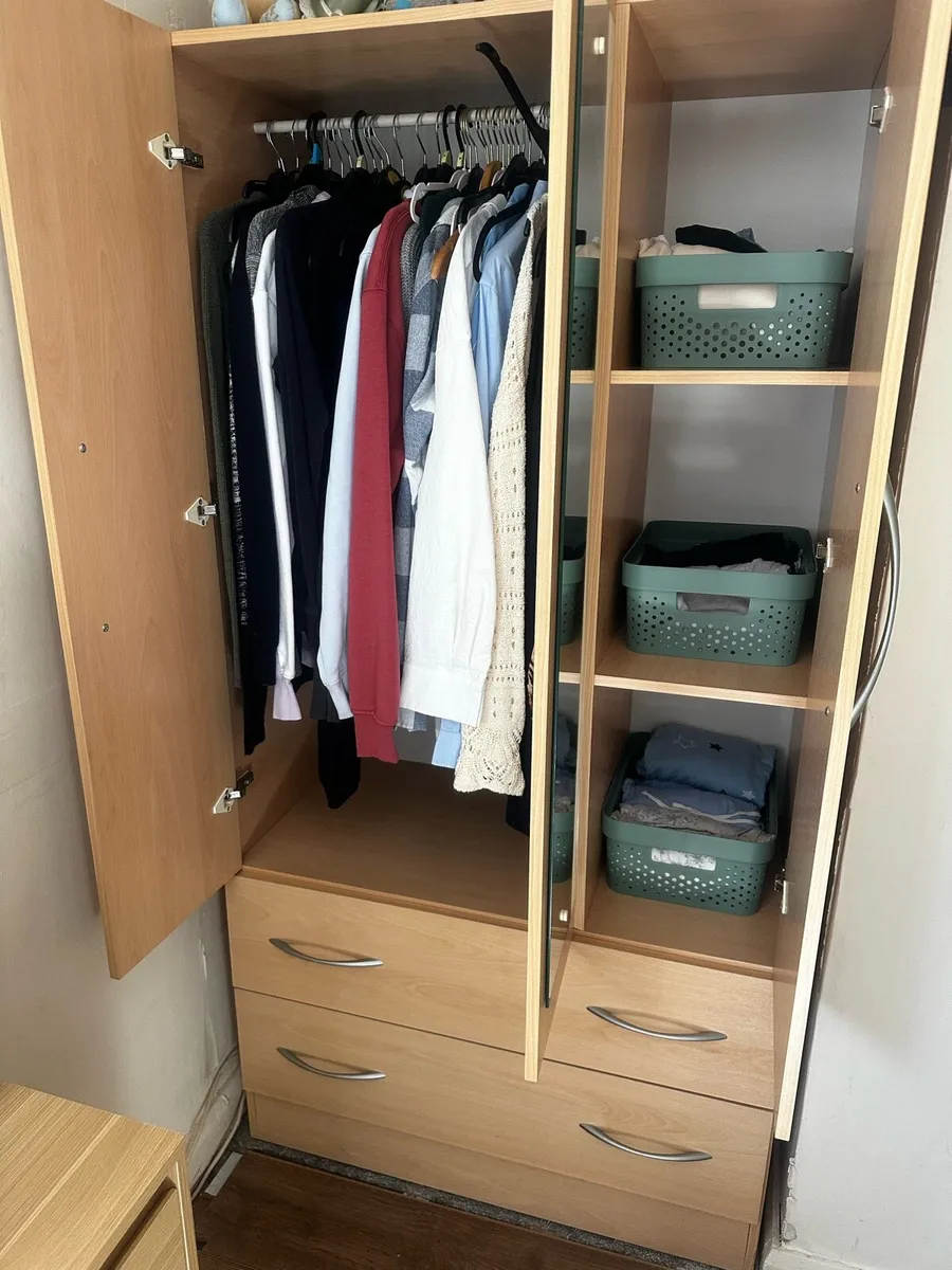 Wardrobe with Mirror - Image 2
