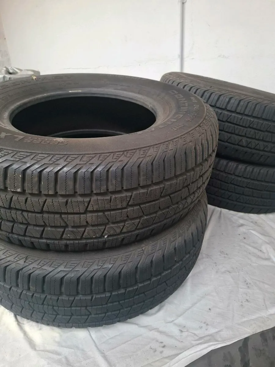 Jeep/4×4 continental  tyres 245/70/16 (set of 4)