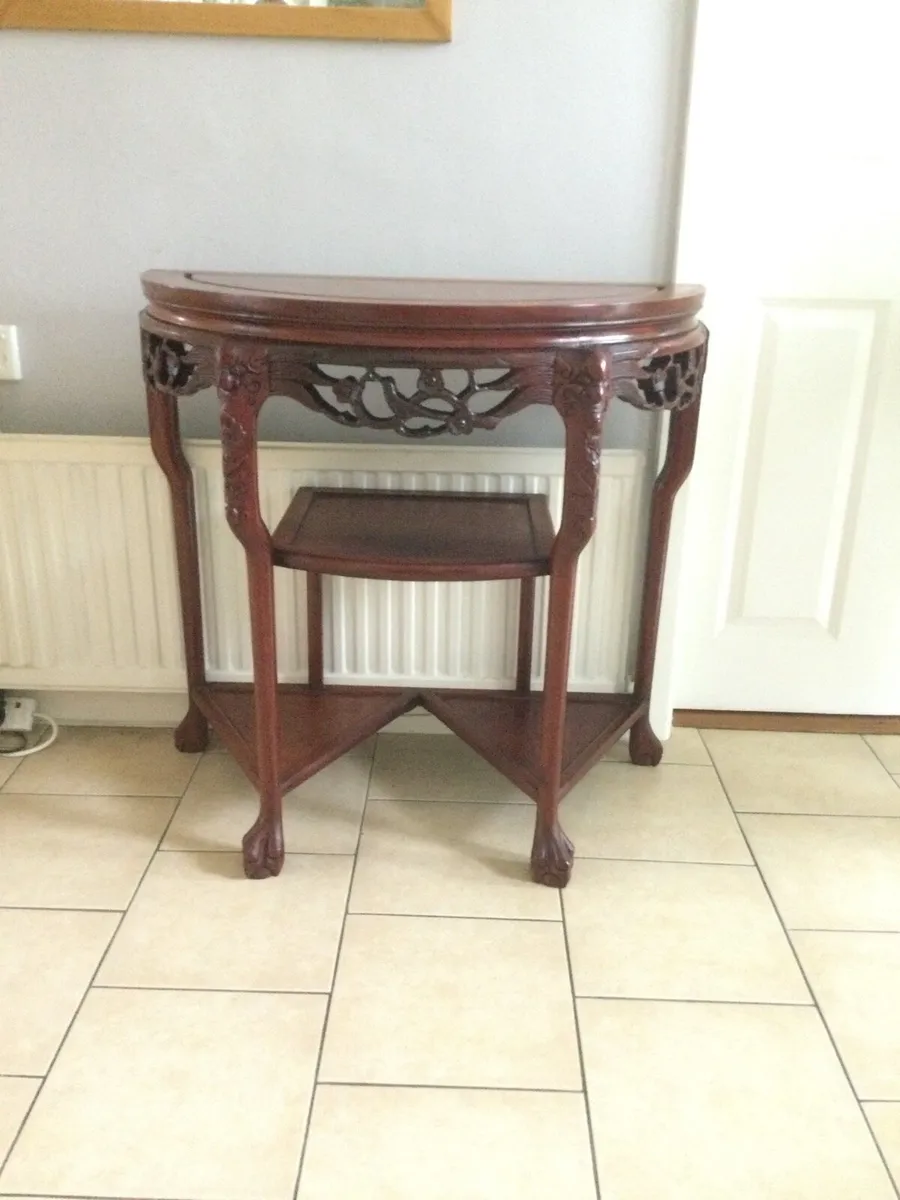 Mahogany set of tables - Image 1