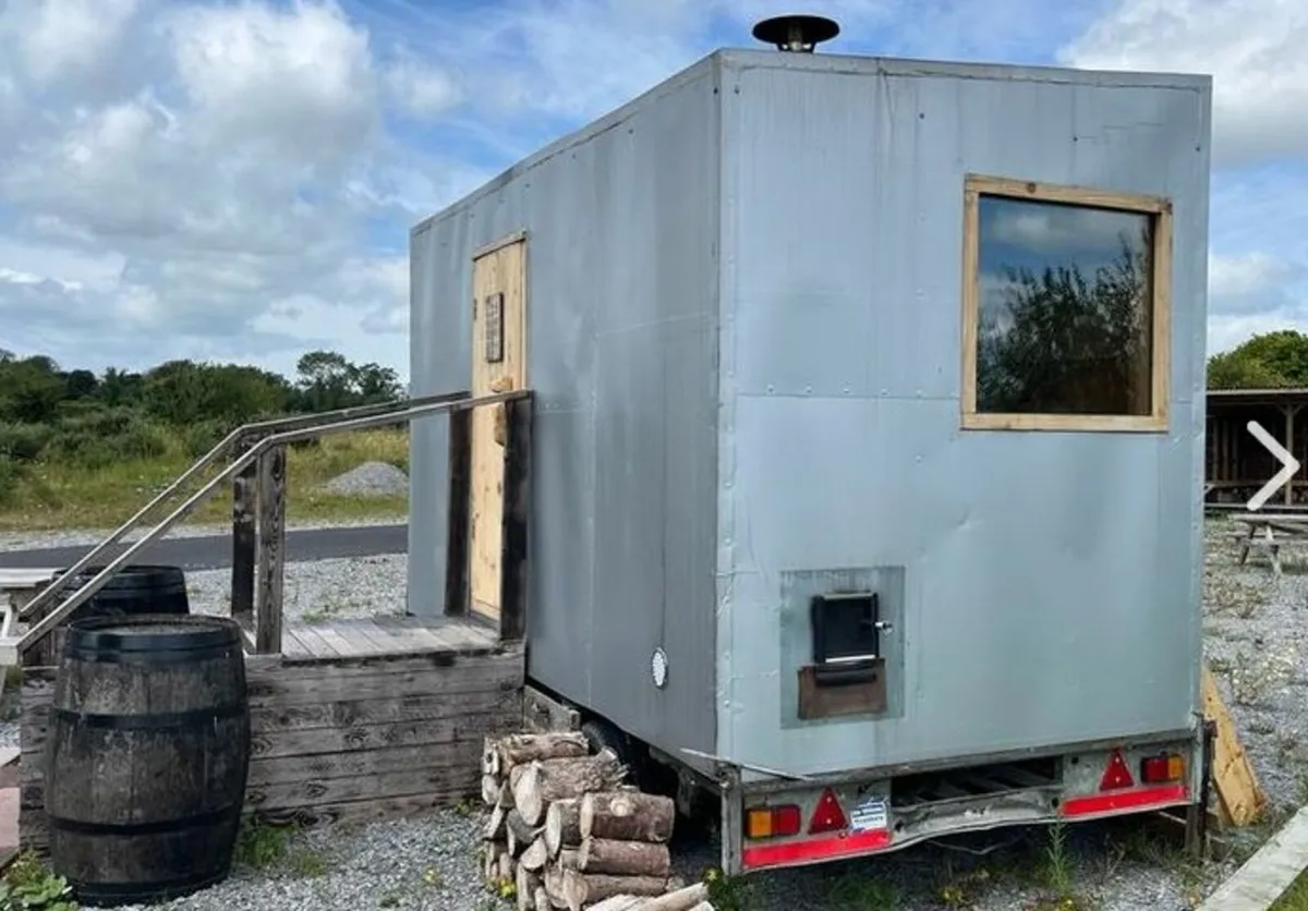 Mobile Rustic Sauna for 12 - Image 4