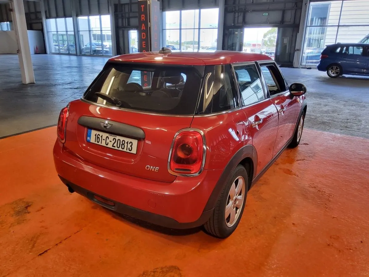 MINI One ONE 1.2 5 DR - Image 3