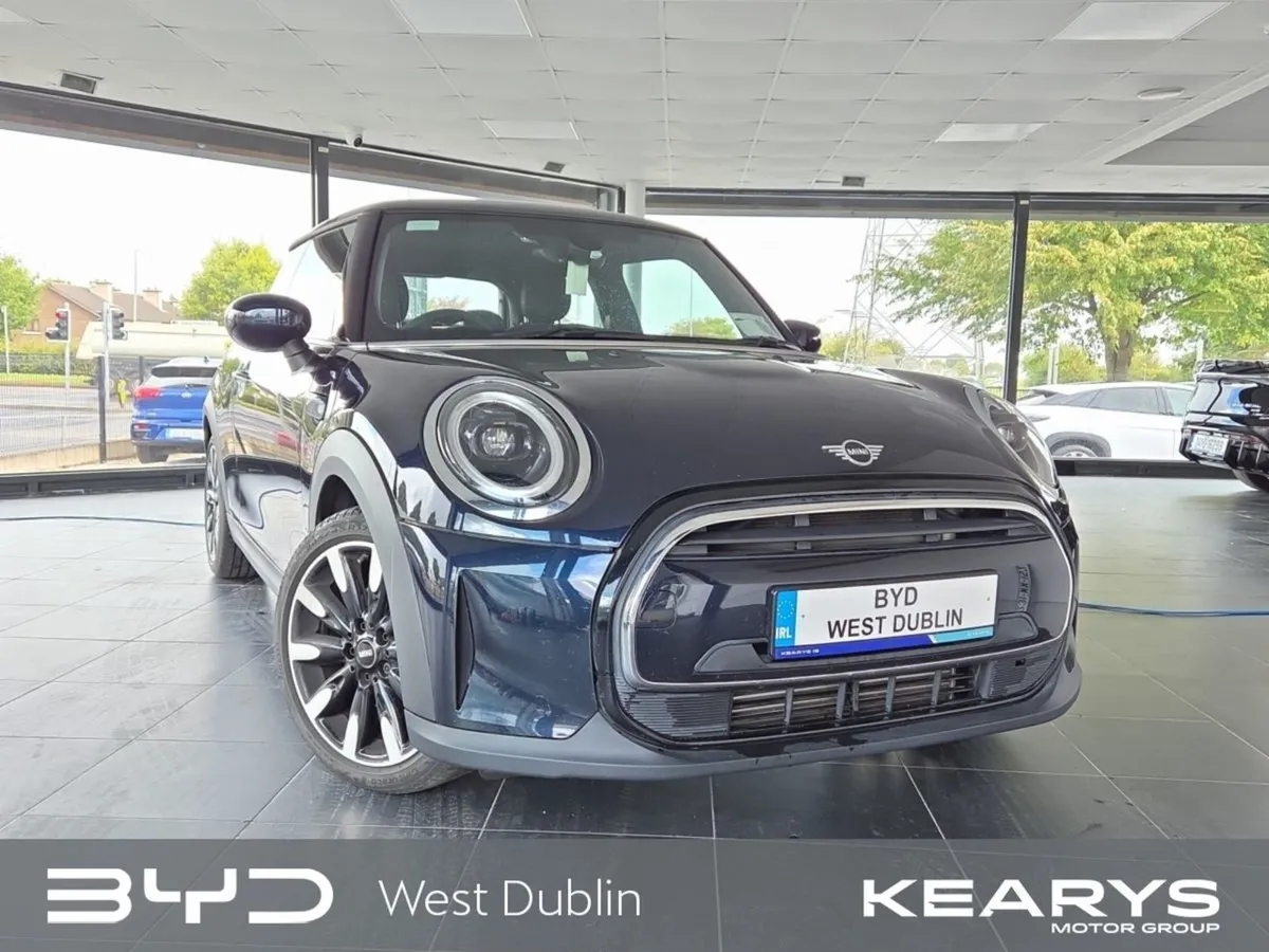 MINI Cooper Cooper Exclusive Auto - Image 1