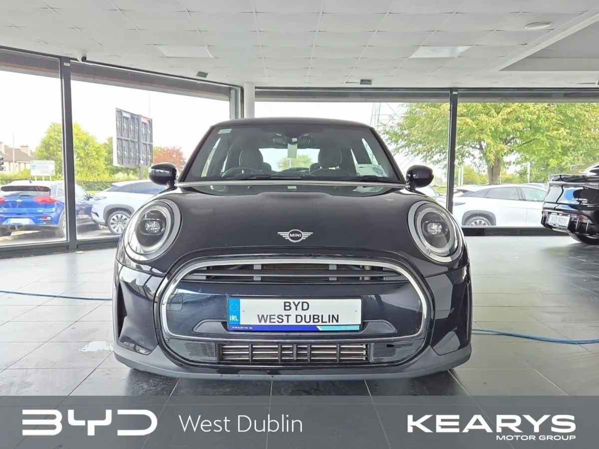MINI Cooper Cooper Exclusive Auto - Image 4