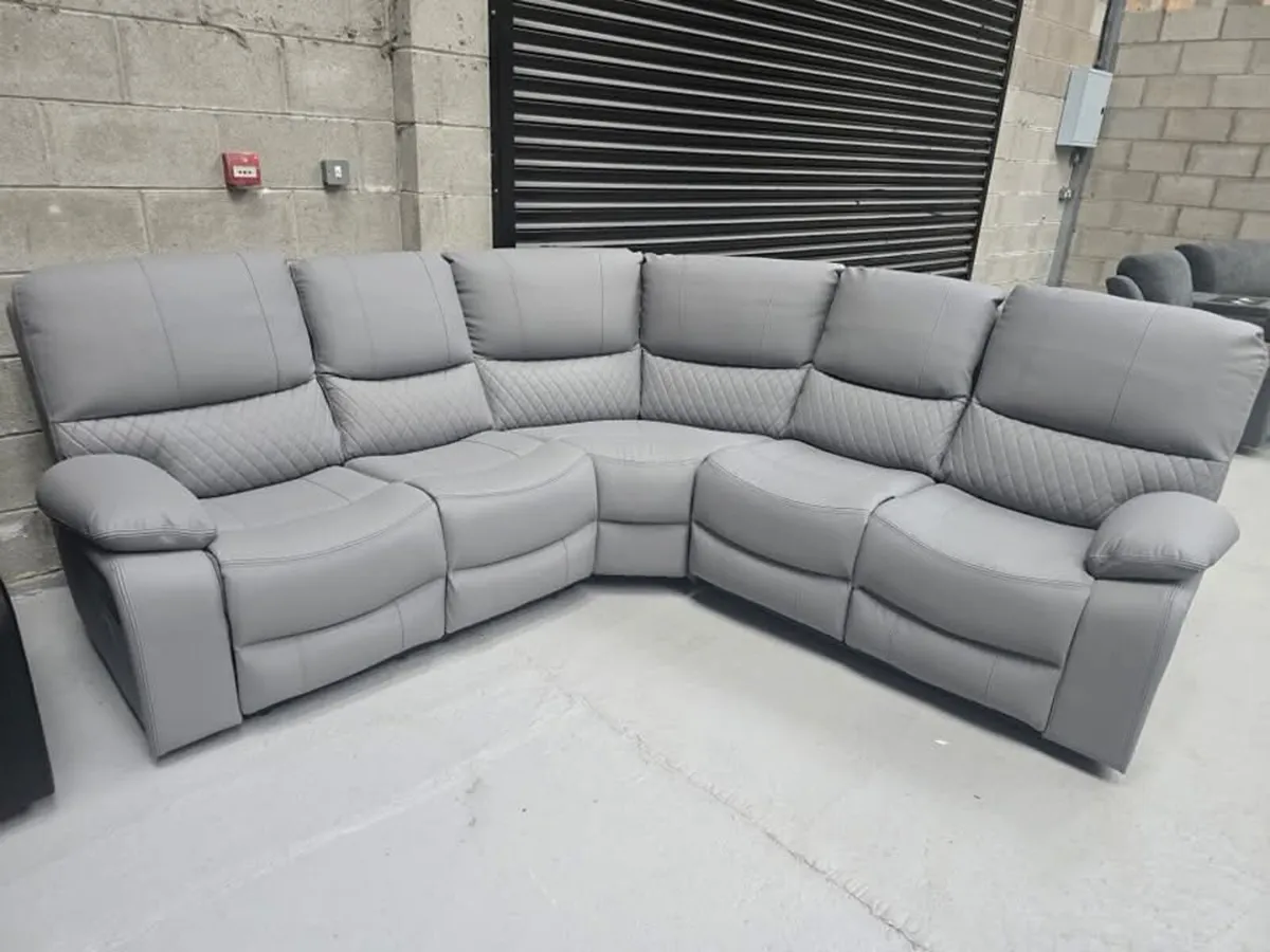 Rita Leather Manual Recliner Sofa - Image 4
