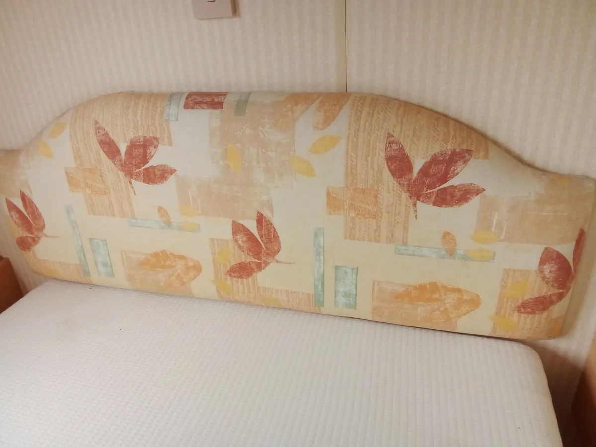 Double bed, mattress and headboard - Image 3