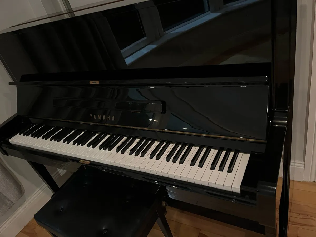 Yamaha U1 Upright piano - Image 4