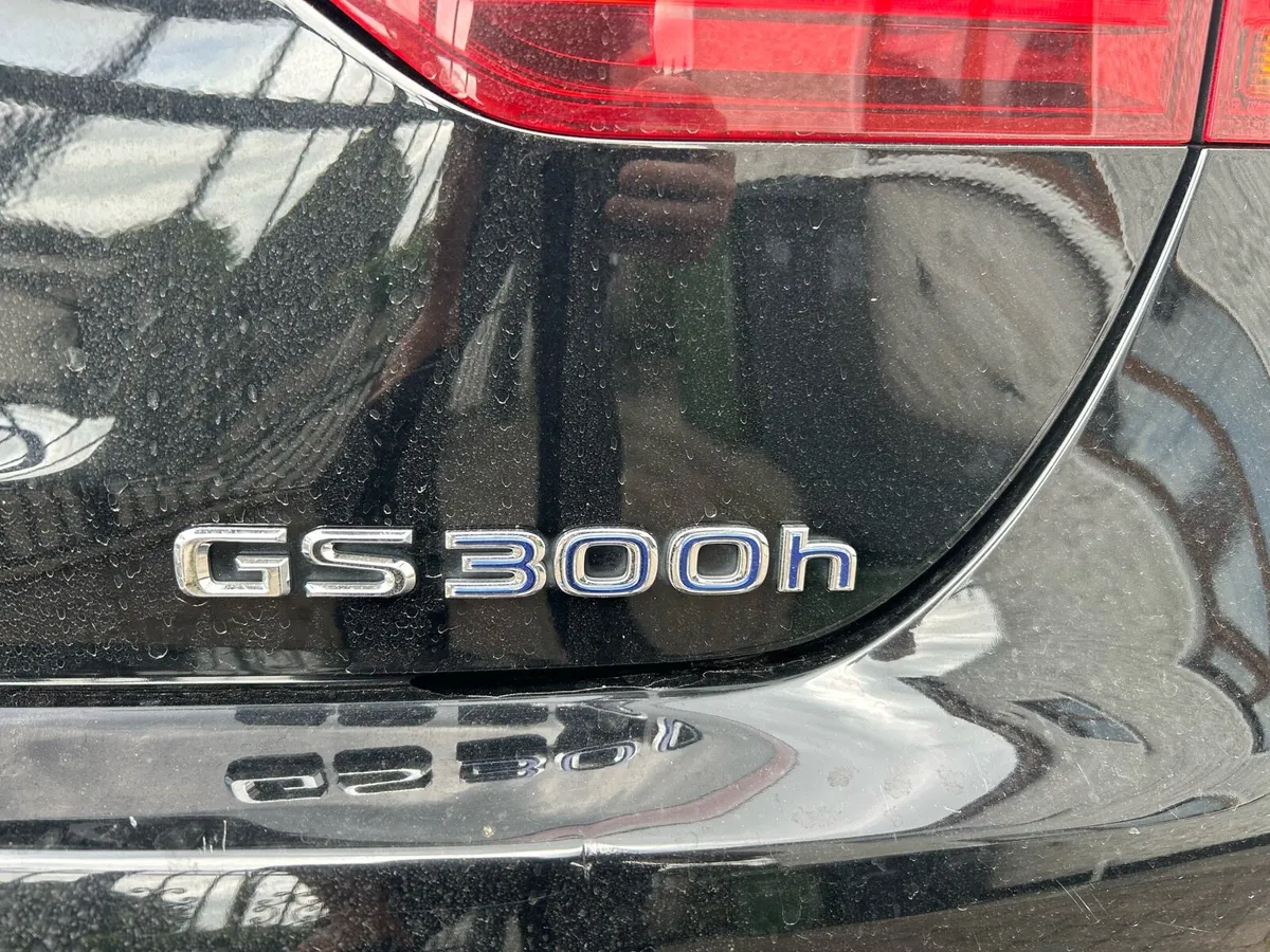 LEXUS GS300h - Image 3