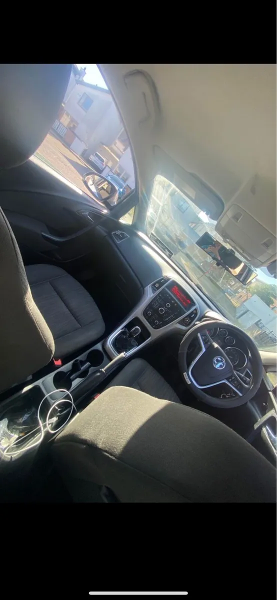Vauxhall Astra - Image 4