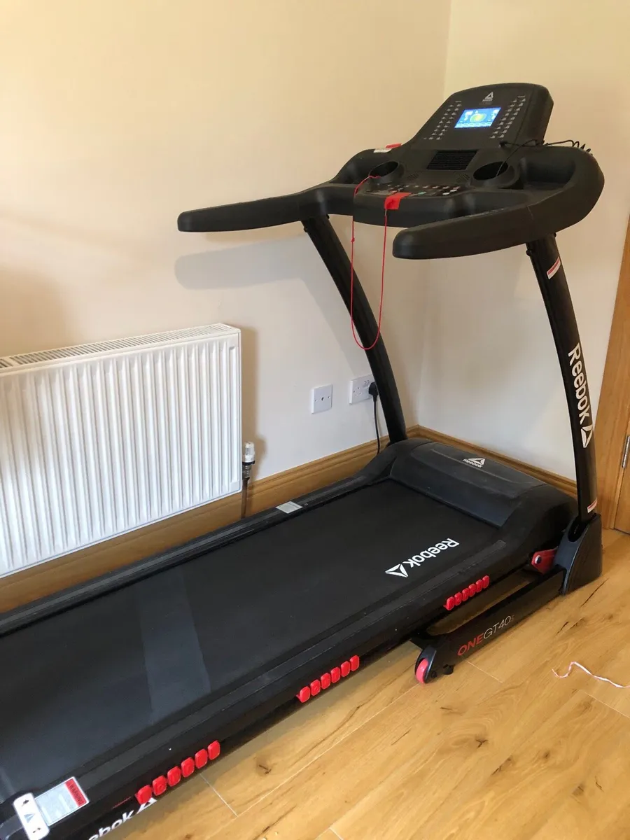 Reekbok One gt40s treadmill - Image 1