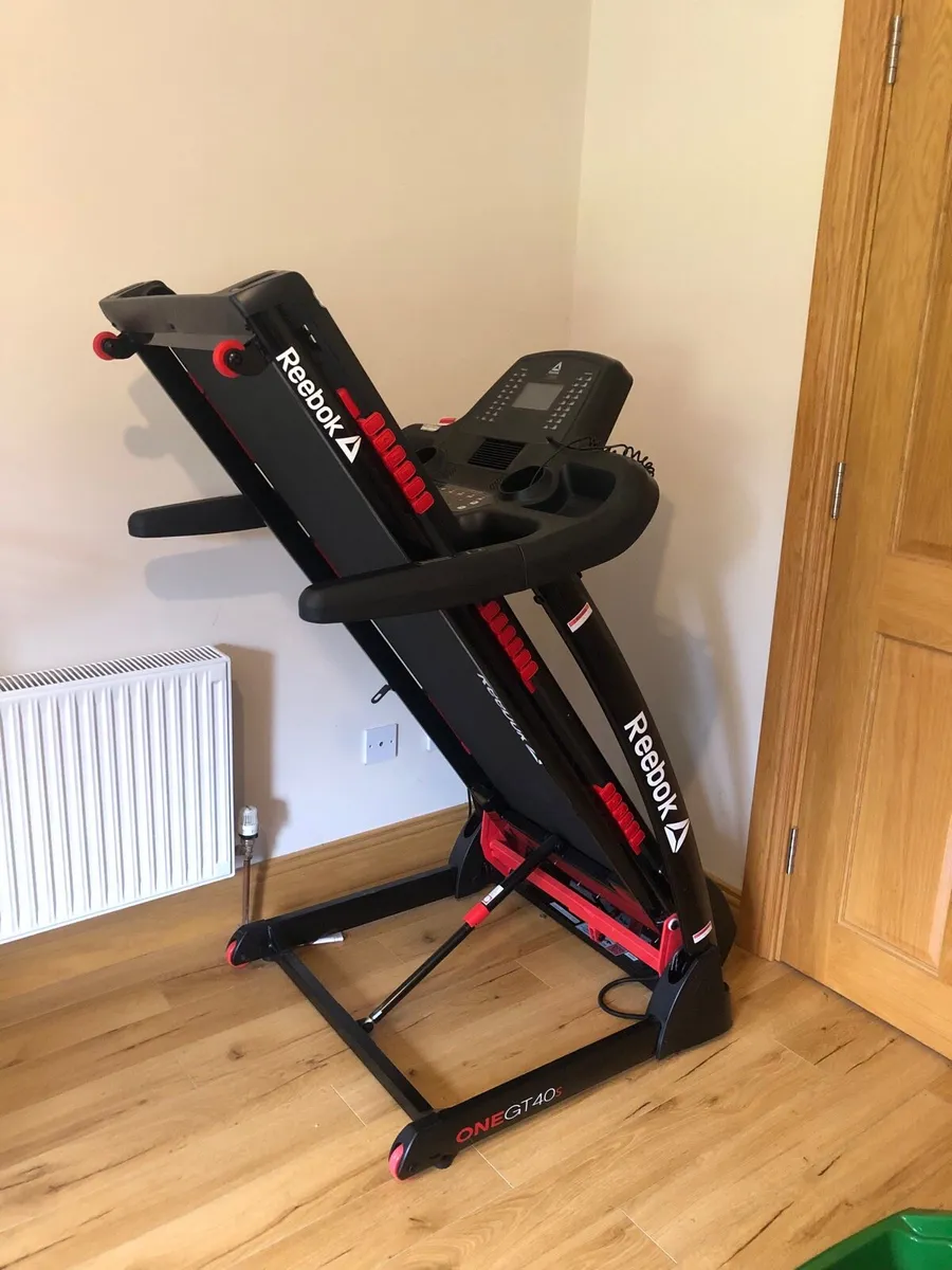 Reekbok One gt40s treadmill - Image 3