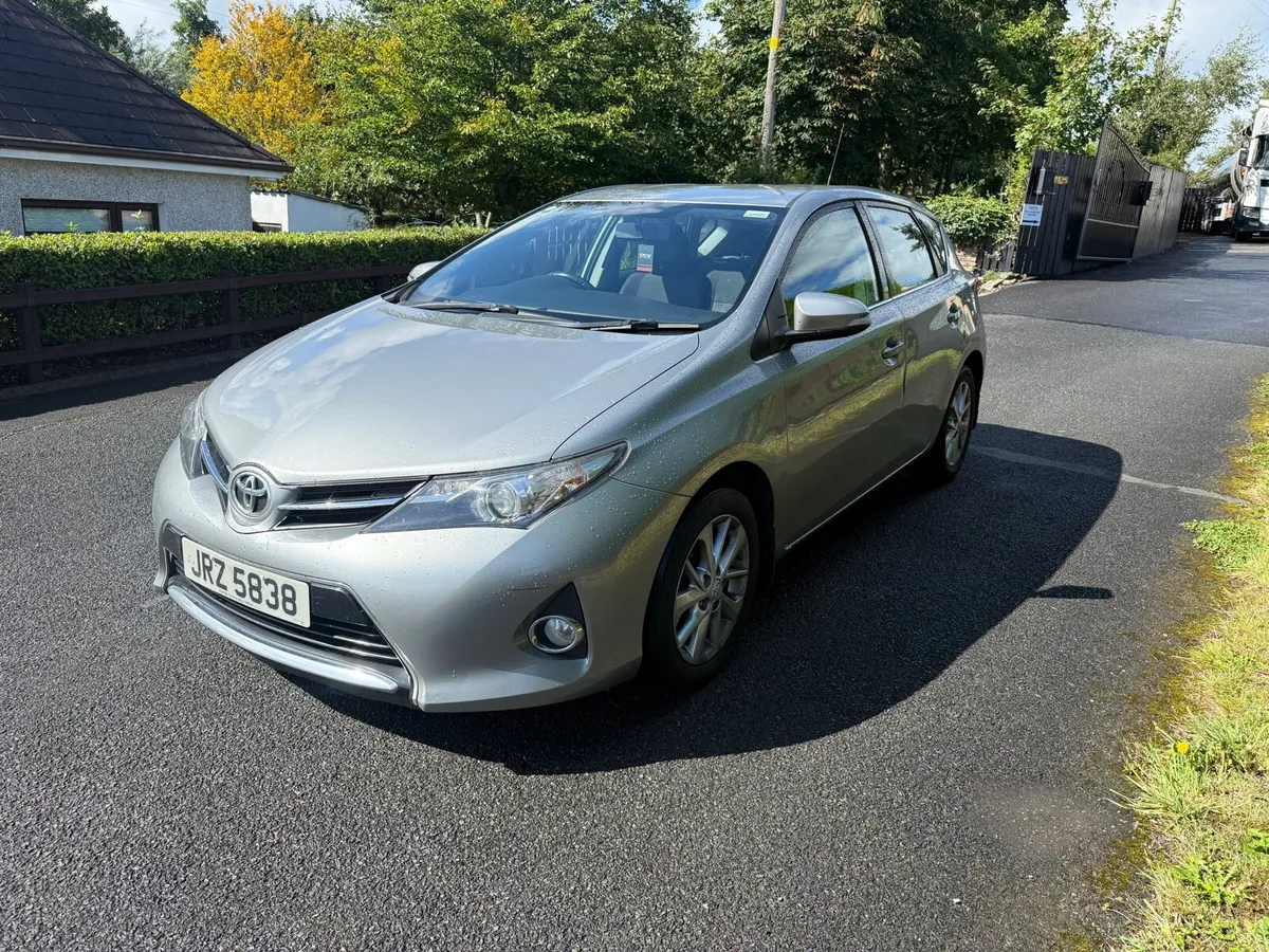 2015 Toyota Auris 1.6 Petrol Icon NI Reg - Image 3