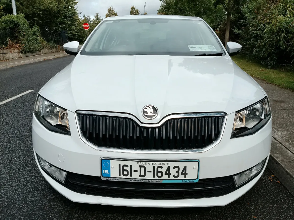 Skoda Octavia Style 1.2tsi 110HP 4DR - Image 4