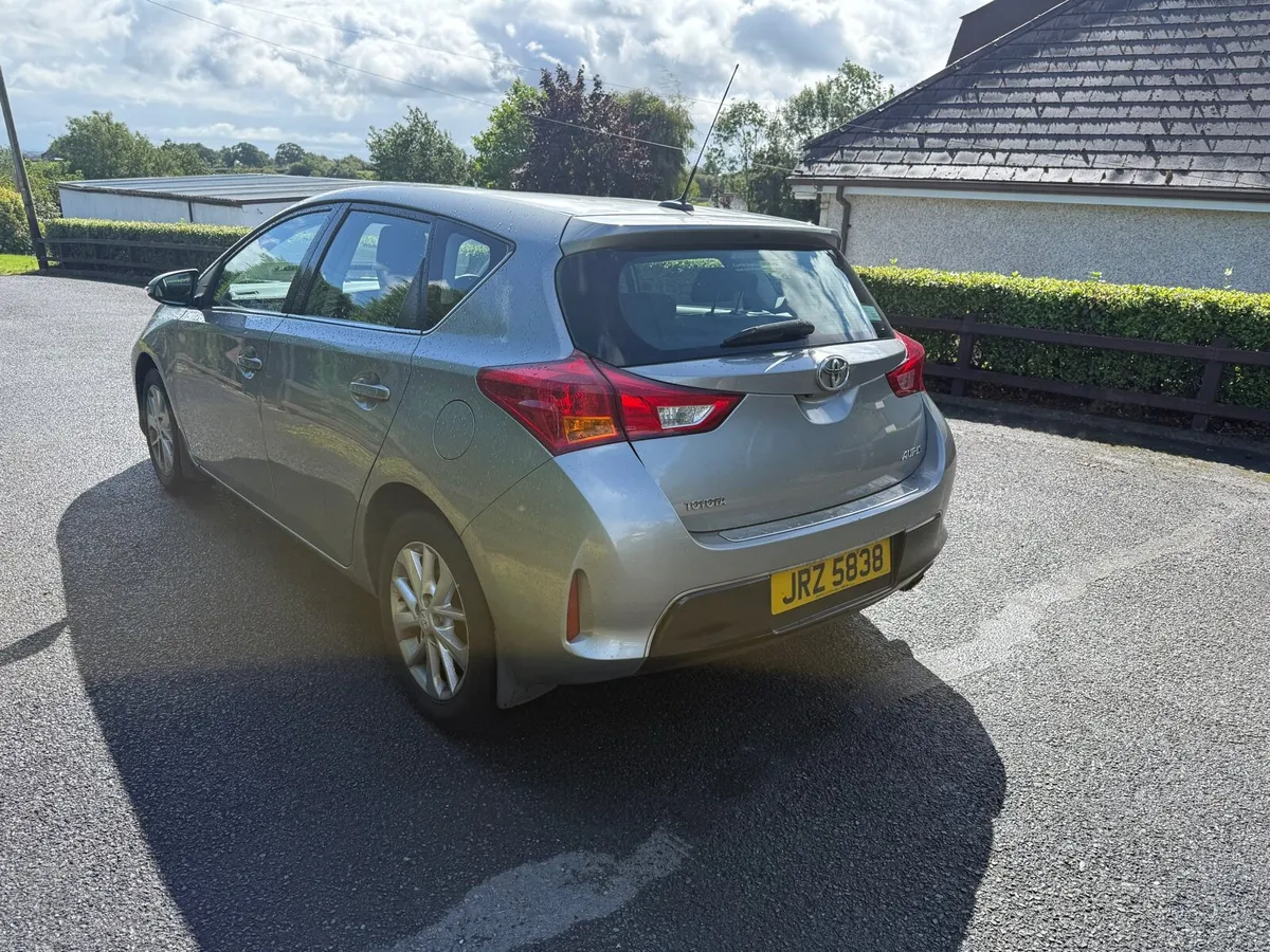 2015 Toyota Auris 1.6 Petrol Icon NI Reg - Image 4