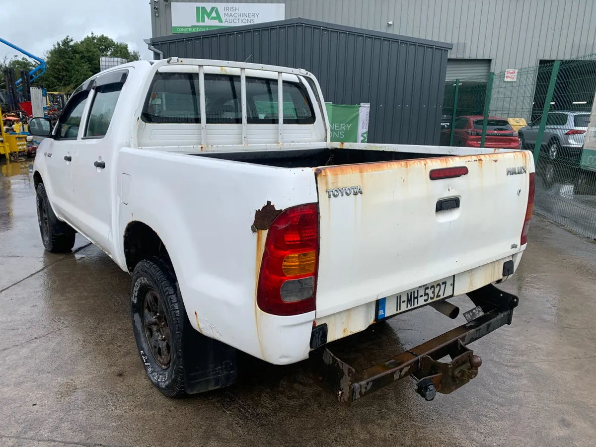 BID ONLINE NOW - UNRESERVED 2011 TOYOTA HILUX D4D - Image 3