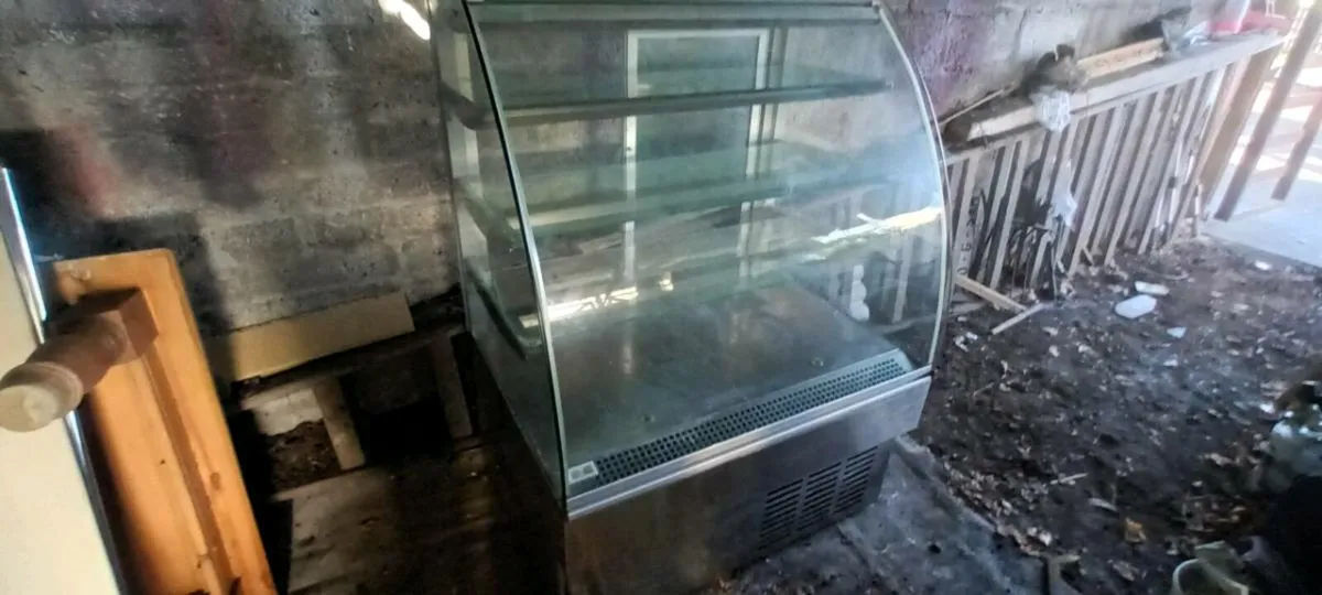 Professional kitchen - Image 1