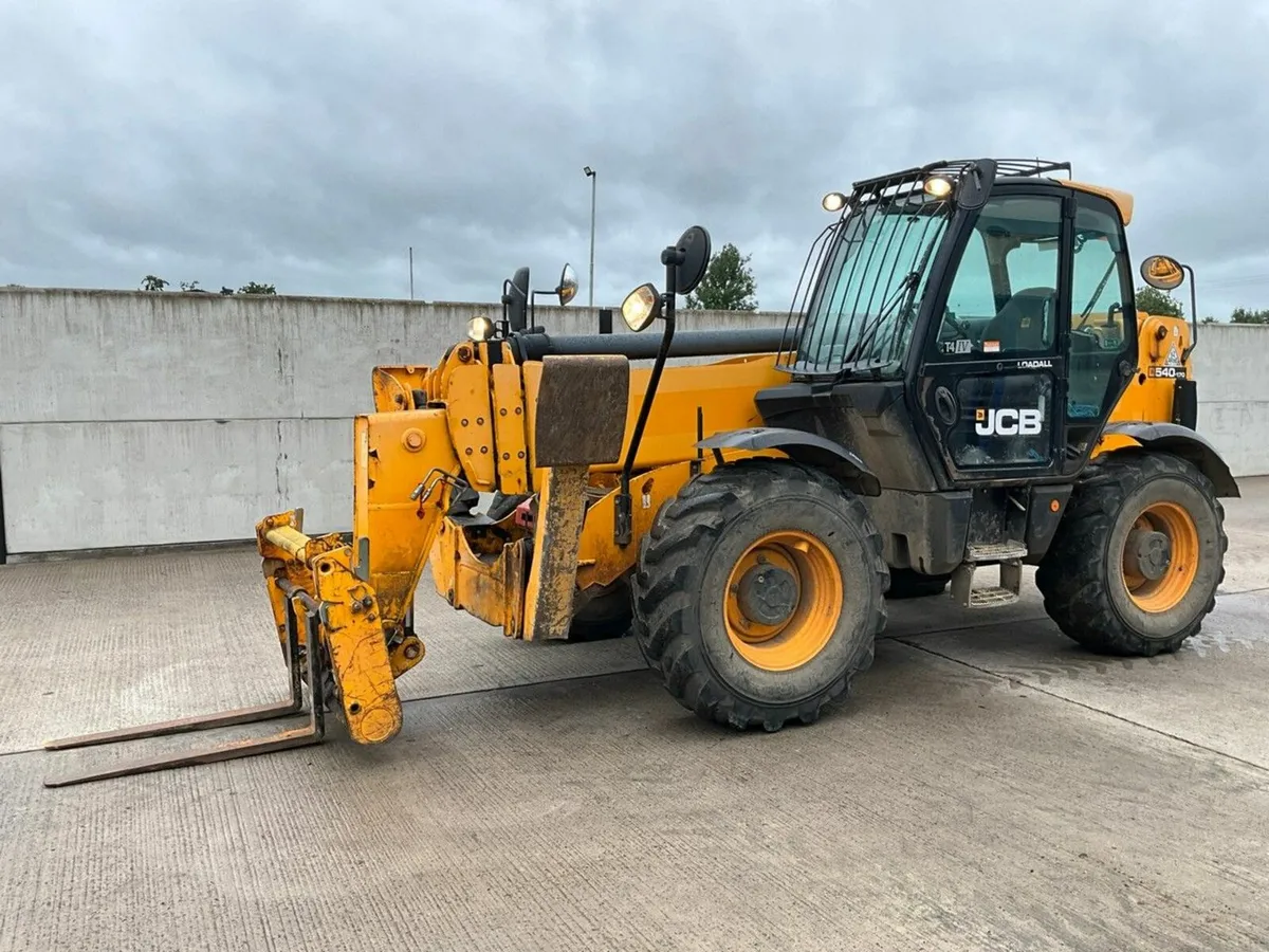 JCB 540-170 Hi Viz 17m TELESCOPIC FORKLIFT - Image 1